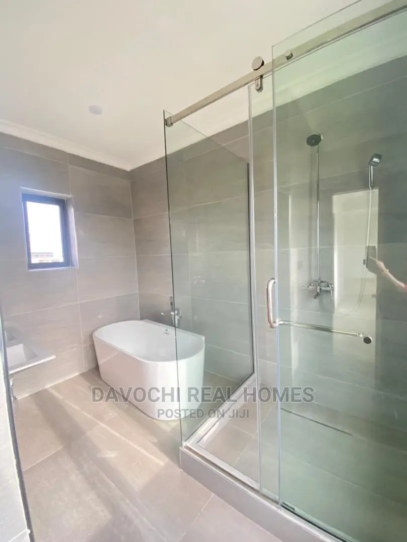 5bdrm Duplex in Ikate for Sale in Ikate