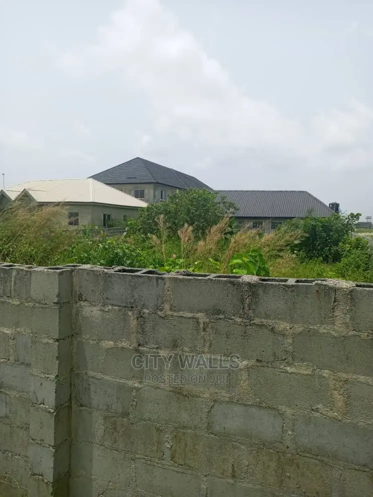 1 Plot of Land for Sale in Lekki Phase 2