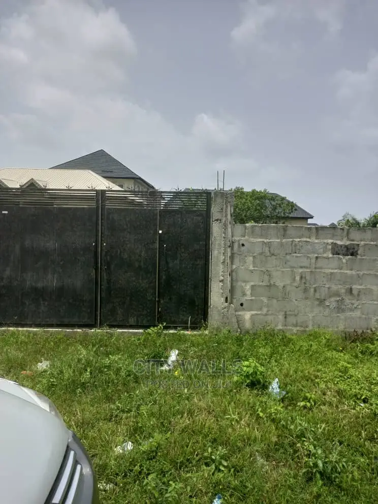 1 Plot of Land for Sale in Lekki Phase 2