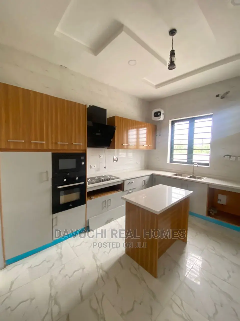 4bdrm Duplex in Lekki  Lagos, Chevron for sale in Chevron