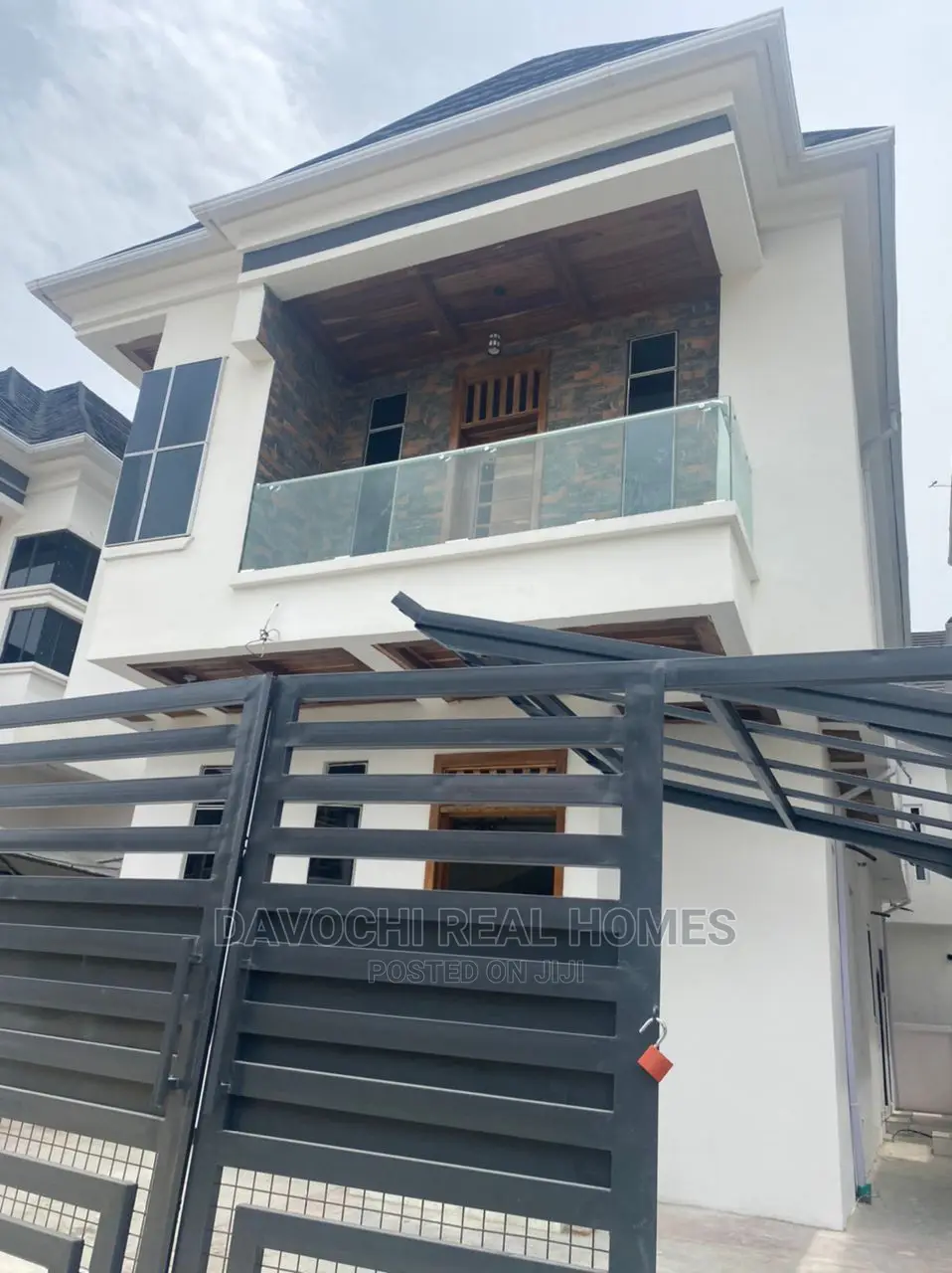 4bdrm Duplex in Lekki Lagos, Chevron for sale in Chevron