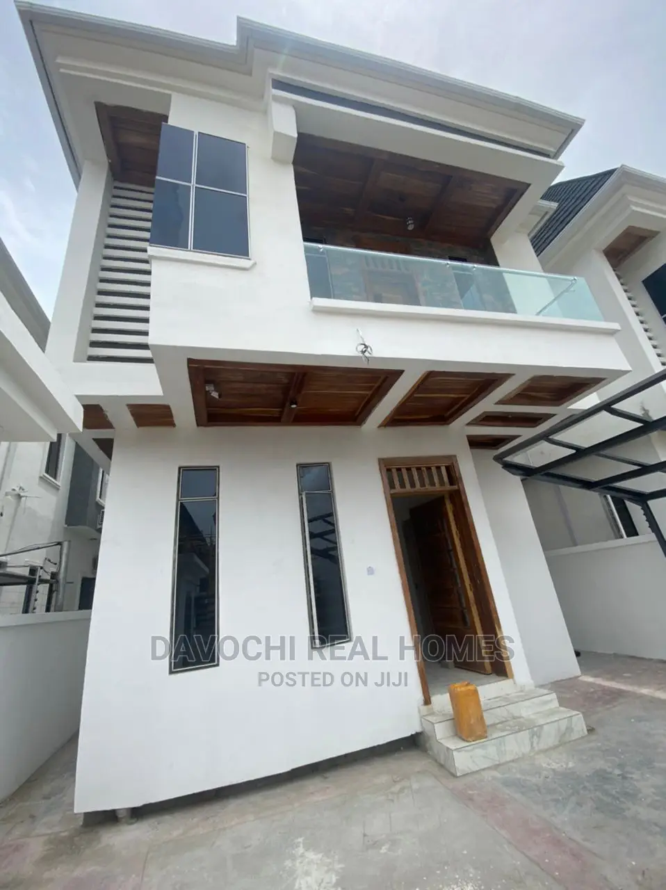 4bdrm Duplex in Lekki Lagos, Chevron for sale in Chevron
