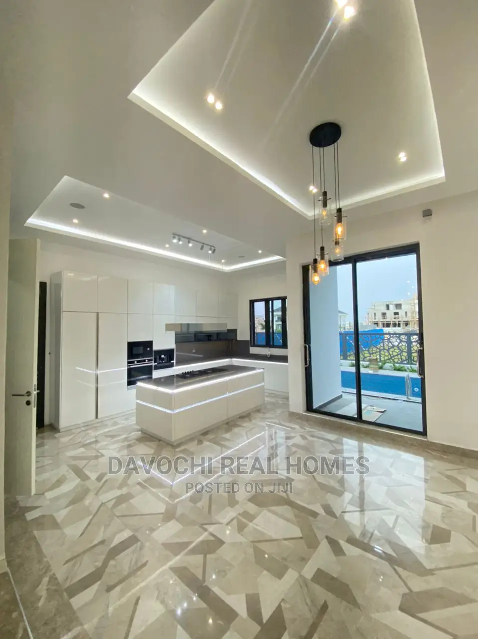 5bdrm Duplex in Ikate for Sale in Ikate