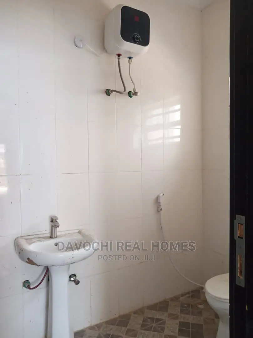 2bdrm Block of Flats in Olokola, Olokonla for rent in Olokonla