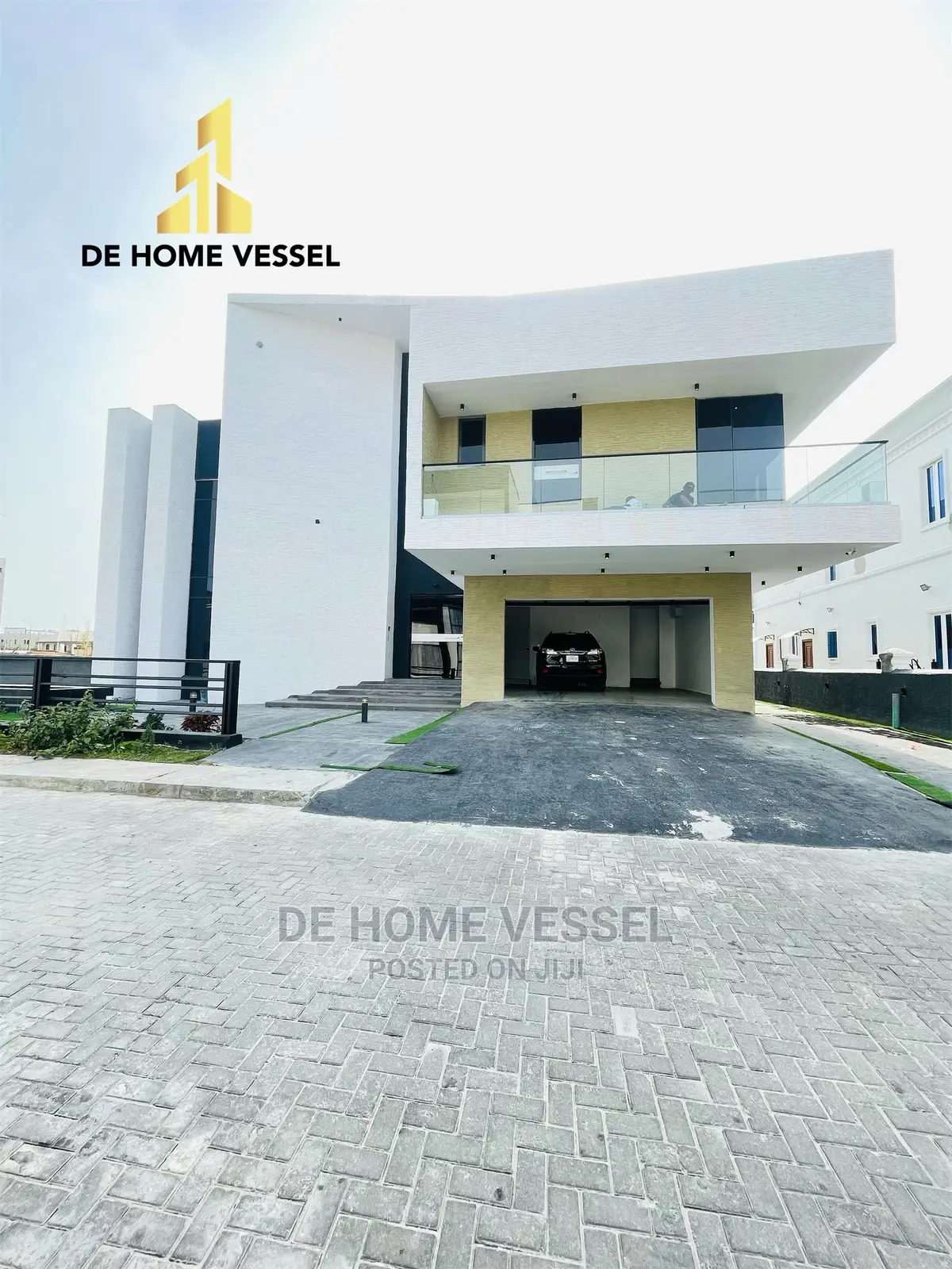 5bdrm Duplex in Ikate for Sale in Ikate