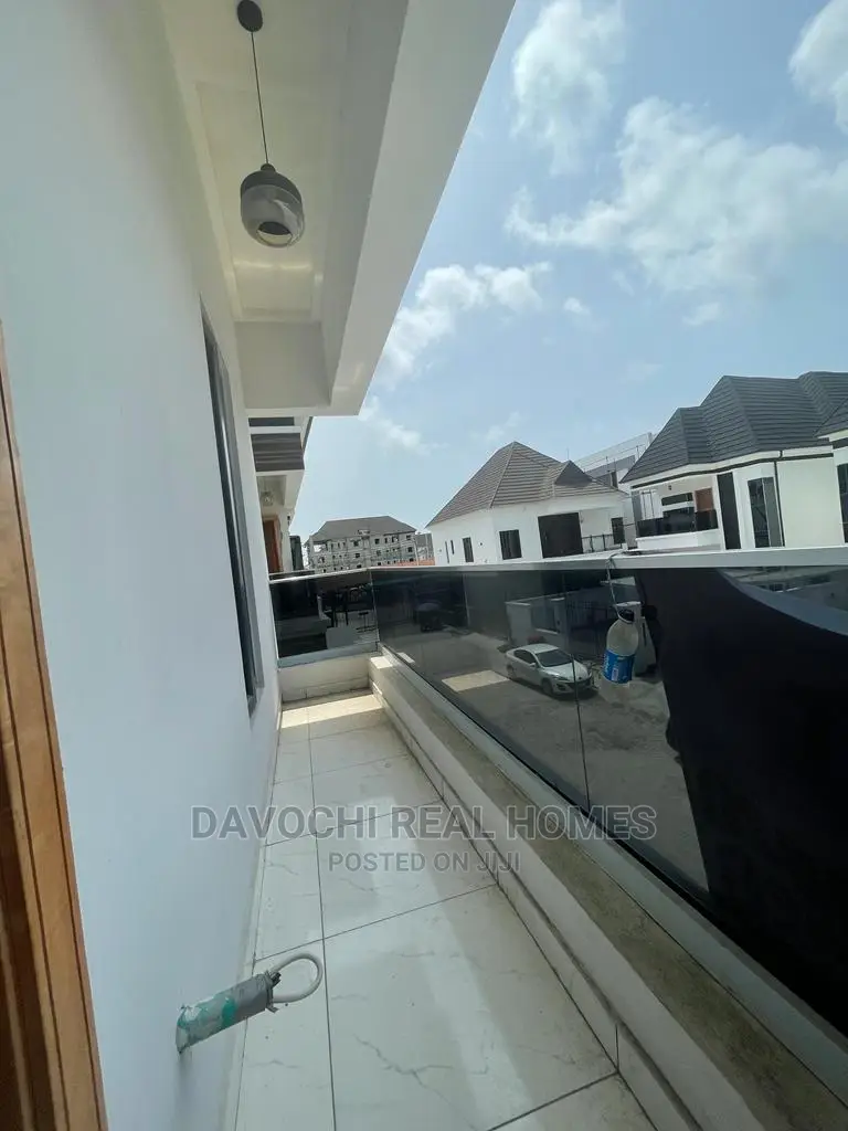 5bdrm Duplex in Chevron, Lekki for rent in Lekki
