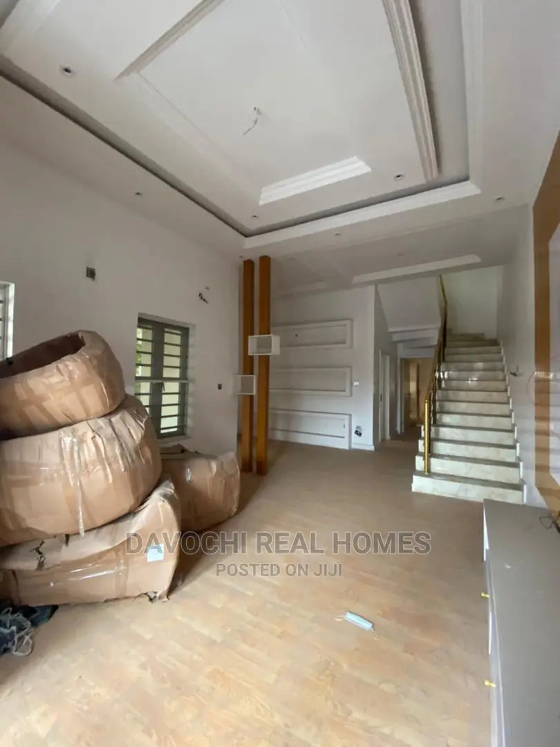 5bdrm Duplex in Conservation Estate Chevron for sale in Chevron