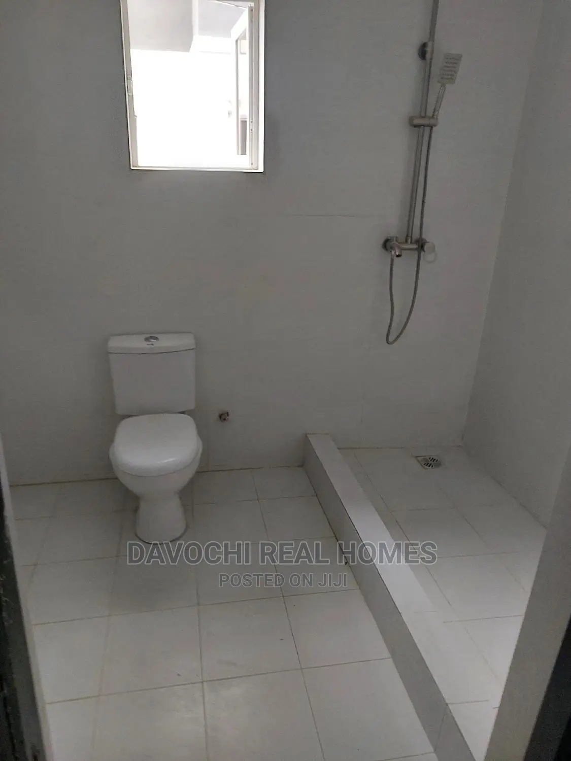 4bdrm Duplex in By Chevron Second, Lekki Phase 2 for rent in Lekki Phase 2