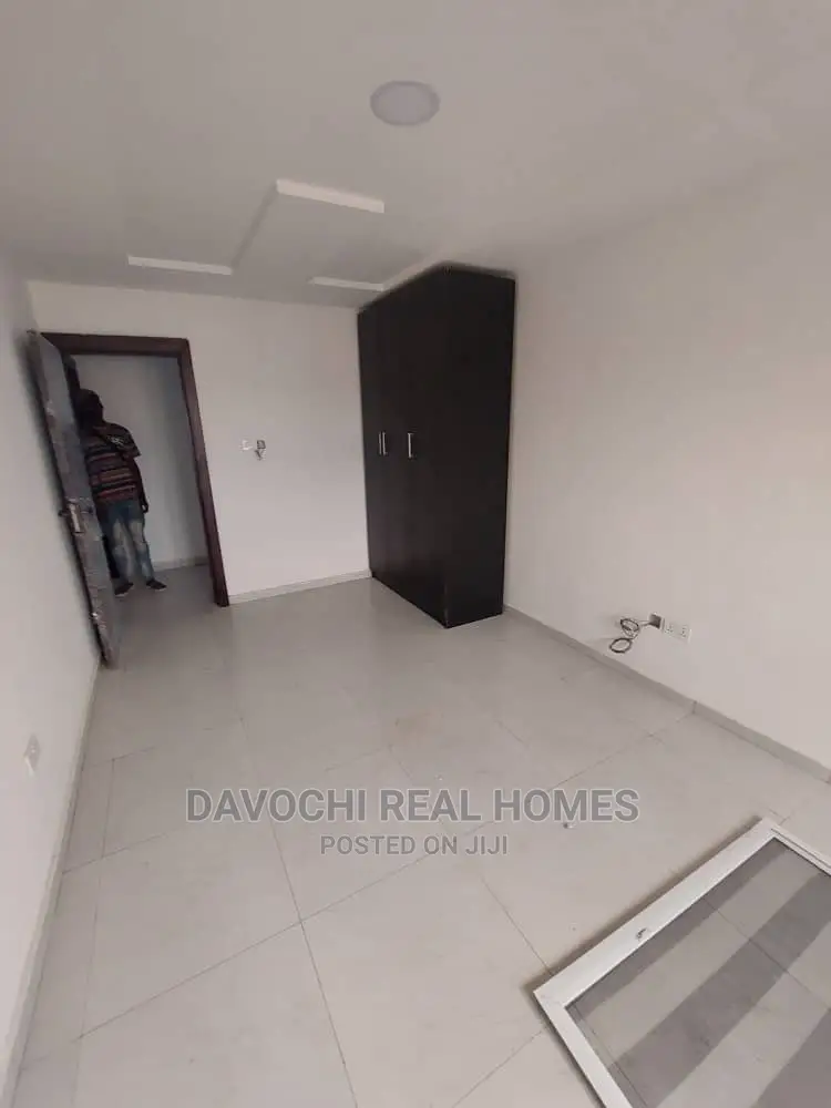 3bdrm Apartment in Orchid Road, Lekki Phase 2 for sale in Lekki Phase 2