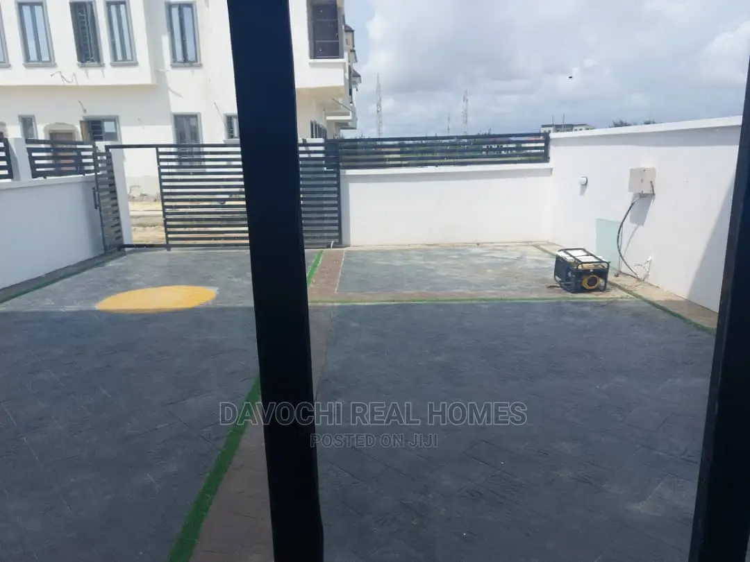 4bdrm Duplex in 2Nd Toll Gate, Lekki Phase 2 for Sale in Lekki Phase 2