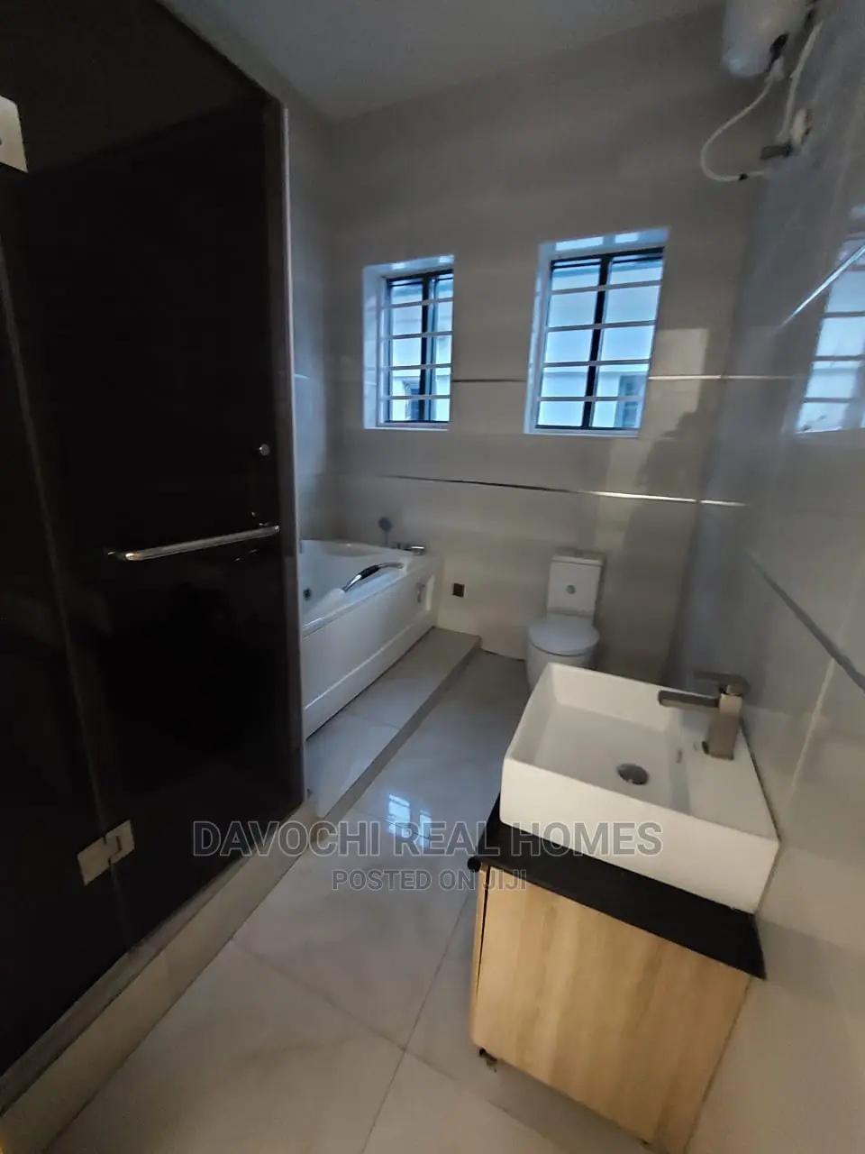 4bdrm Duplex in by 2Nd Toll Gate, Lekki for Sale in Lekki
