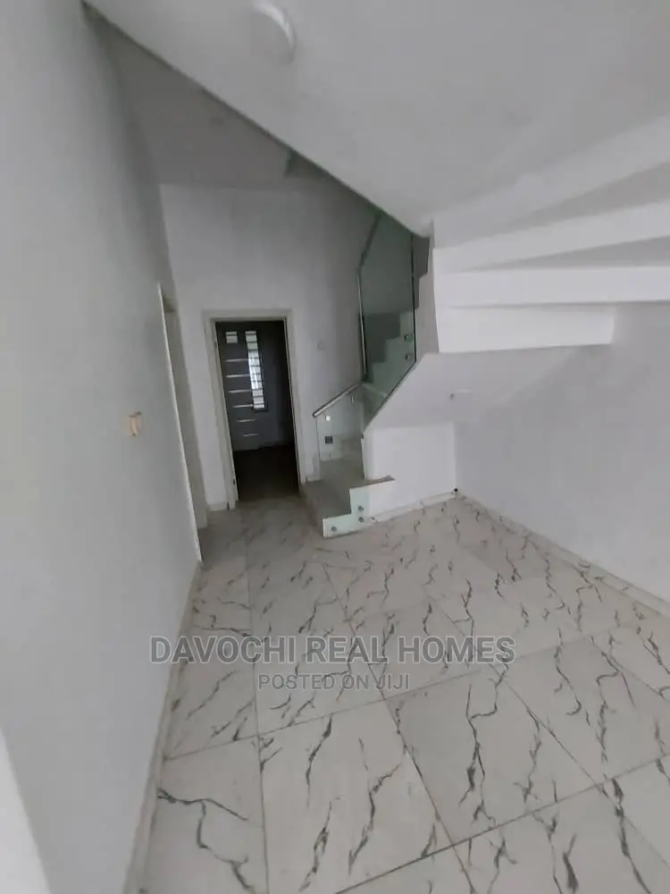 4bdrm Duplex in Orchid Road, Lekki for rent in Lekki