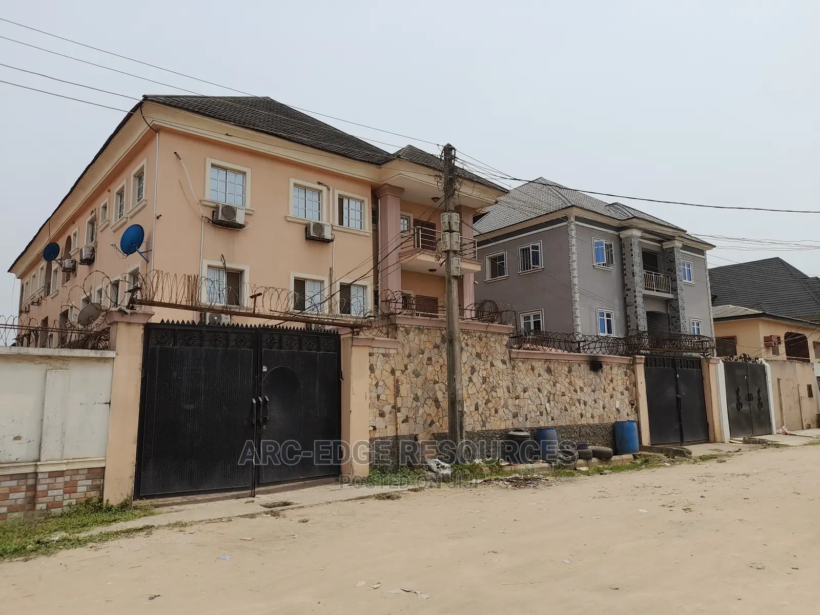 3bdrm Block of Flats in Ago Palace for sale in Ago Palace