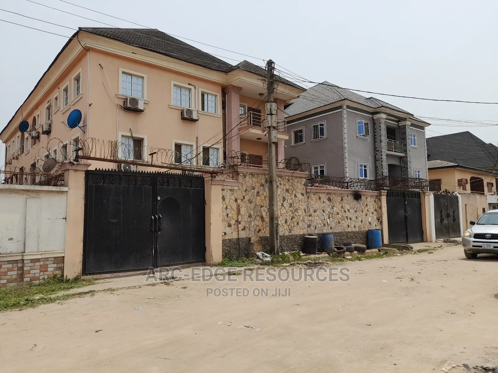 3bdrm Block of Flats in Ago Palace for sale in Ago Palace