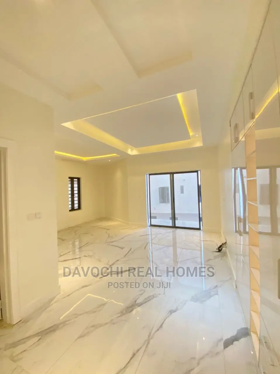 5bdrm Duplex in by Ikate Lagos for Sale in Ikate