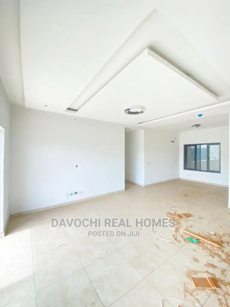 Furnished 3bdrm Apartment in Ikate for sale in Ikate
