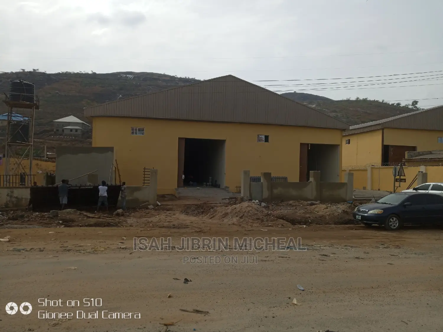 Warehouse Along Express for Rent in Kubwa in Kubwa