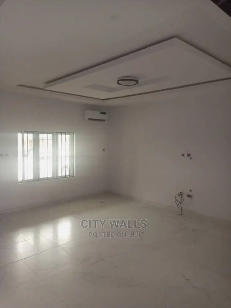 4bdrm Townhouse/Terrace in Chevron for Rent in Chevron