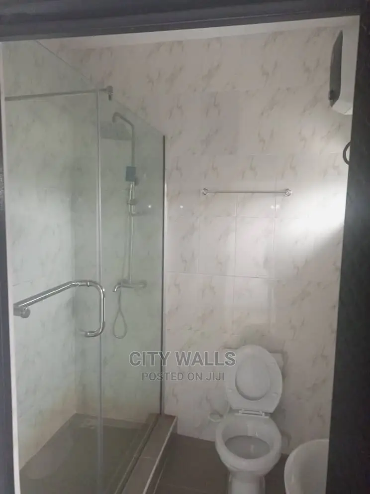 4bdrm Townhouse/Terrace in Chevron for Rent in Chevron