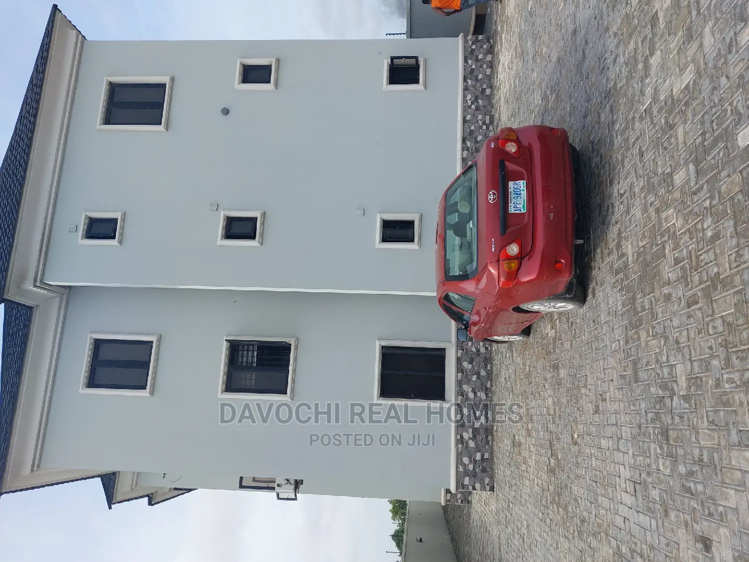 3bdrm Apartment in Okun Ajah, Lafiaji for rent in Lafiaji