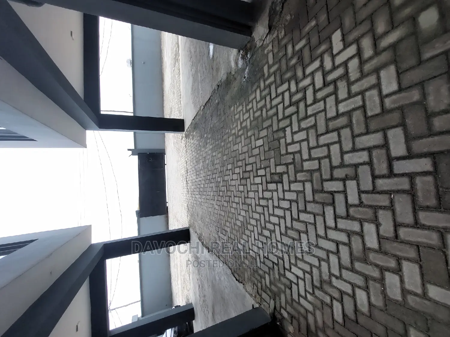 3bdrm Apartment in Orchid Road, Lekki Phase 2 for rent in Lekki Phase 2