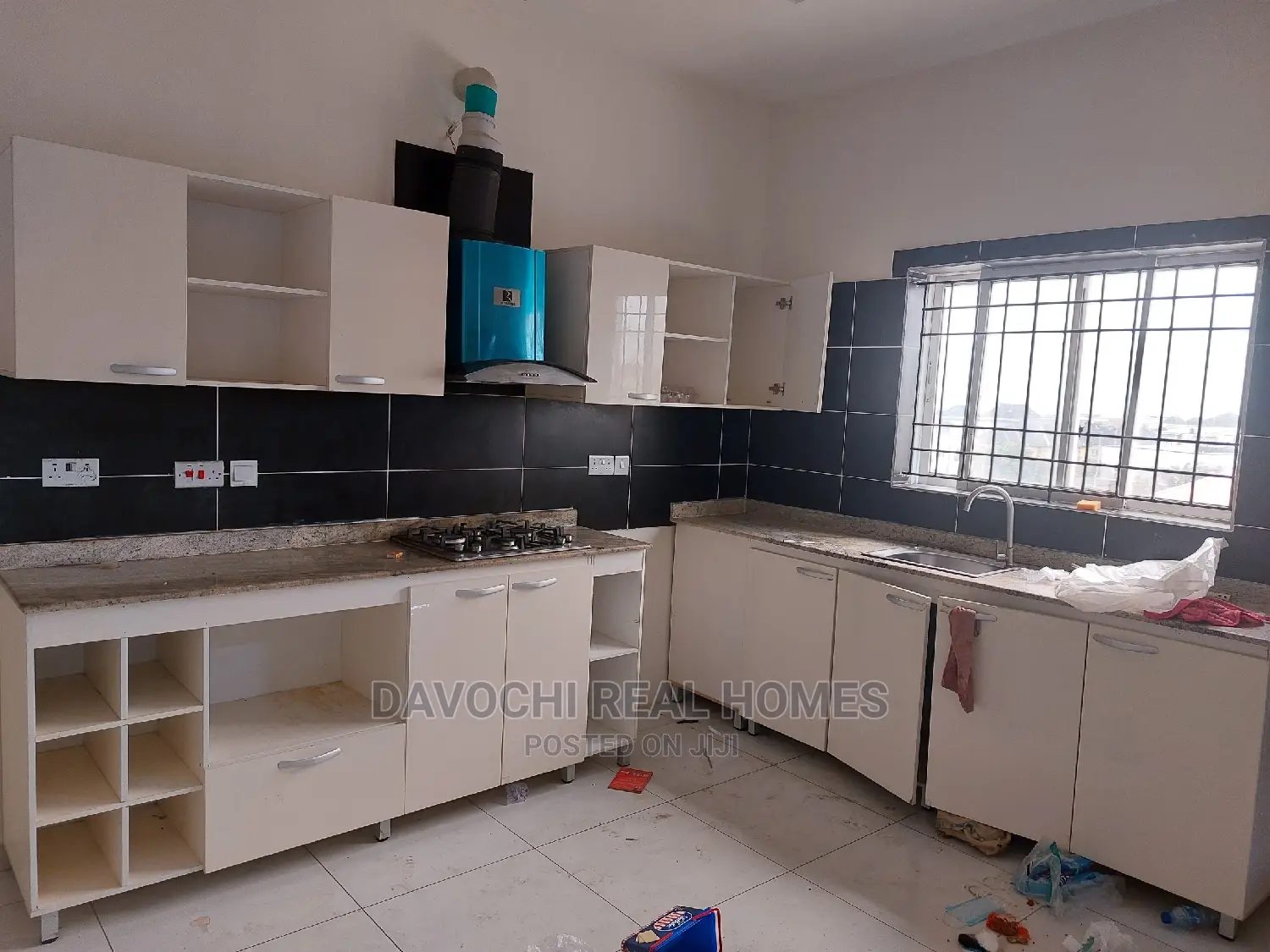 3bdrm Apartment in Orchid Road, Lekki Phase 2 for rent in Lekki Phase 2