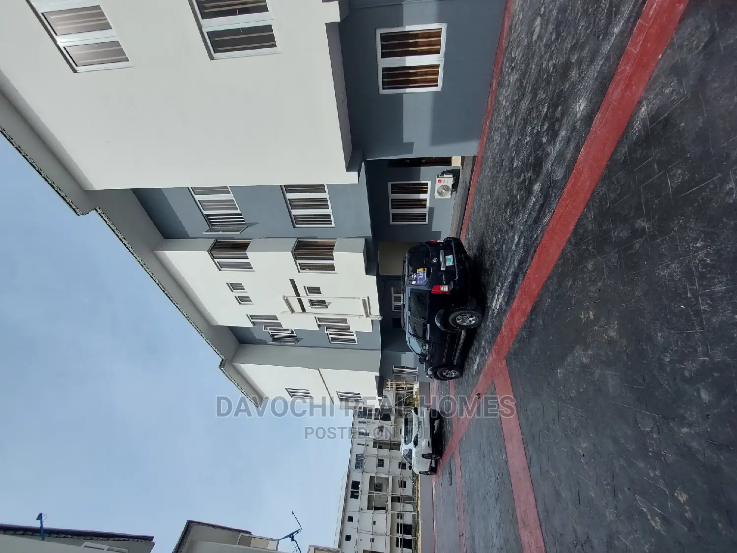 3bdrm Apartment in Orchid Road, Lekki Phase 2 for rent in Lekki Phase 2