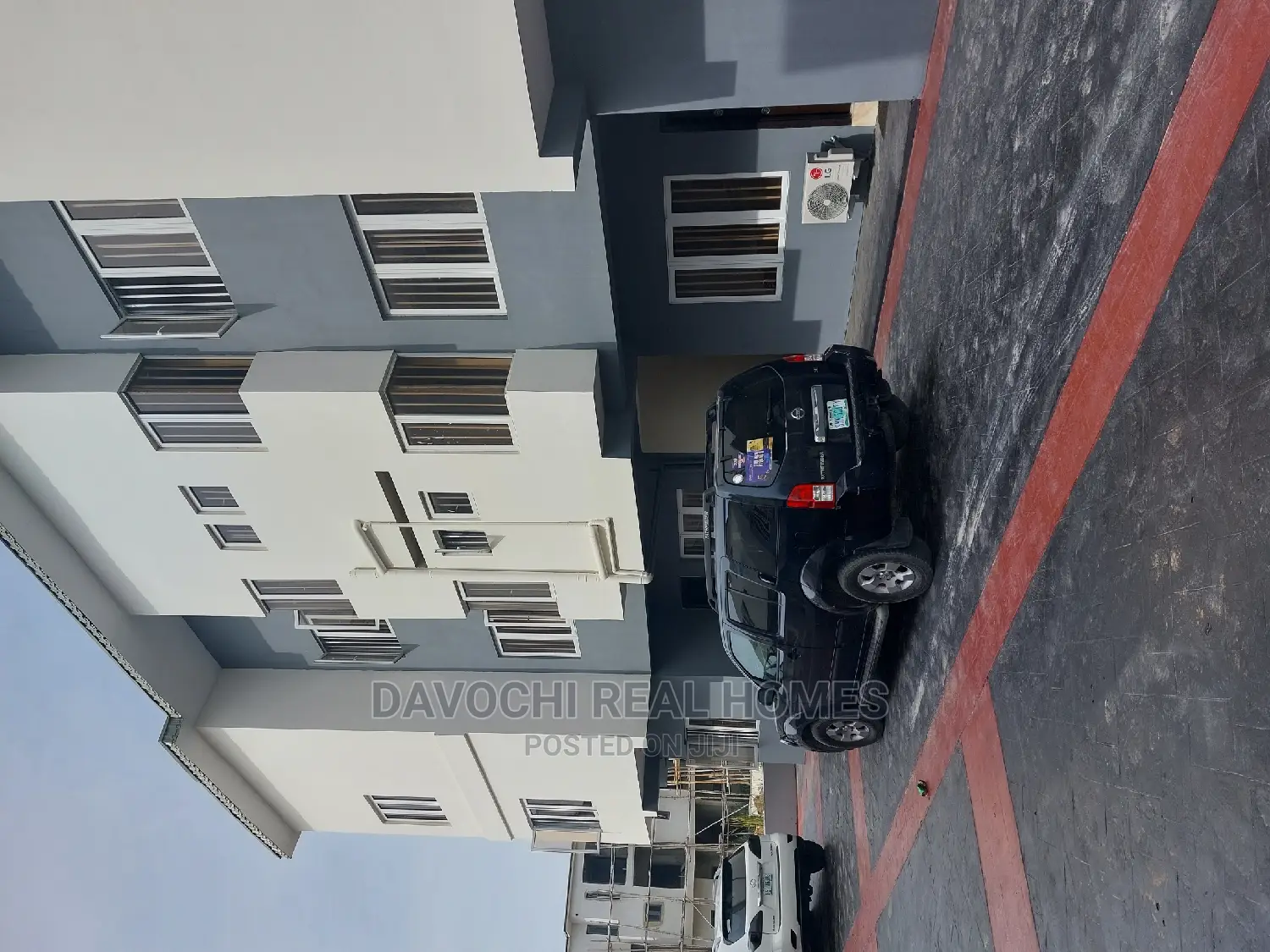 3bdrm Apartment in Orchid Road, Lekki Phase 2 for rent in Lekki Phase 2