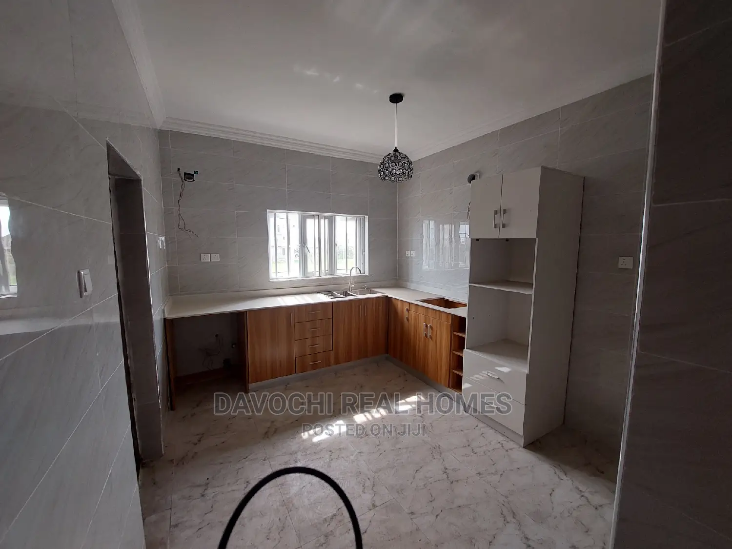 3bdrm Apartment in Orchid Road, Lekki Phase 2 for rent in Lekki Phase 2
