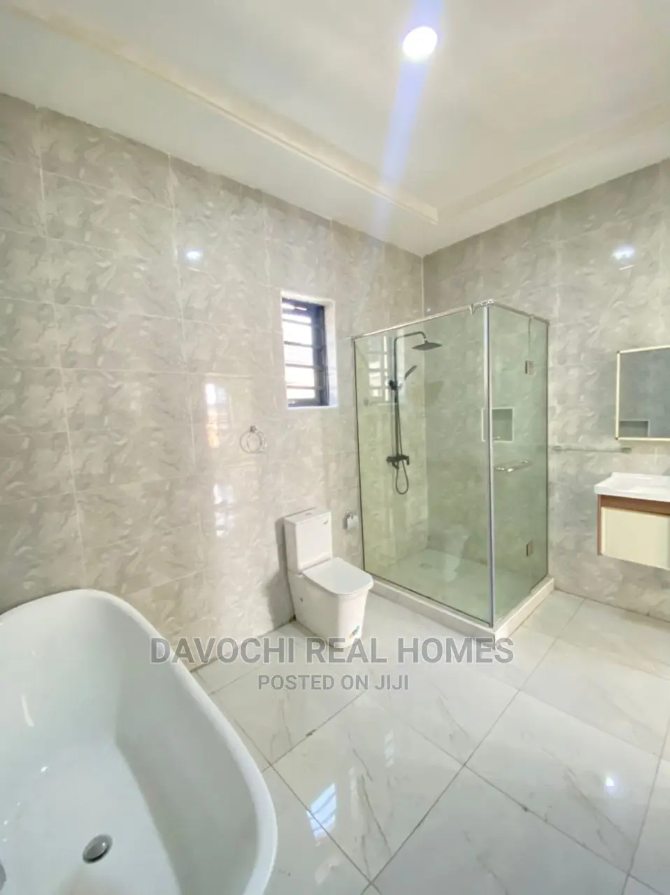 4bdrm Duplex in By Chevron Second for sale in Chevron