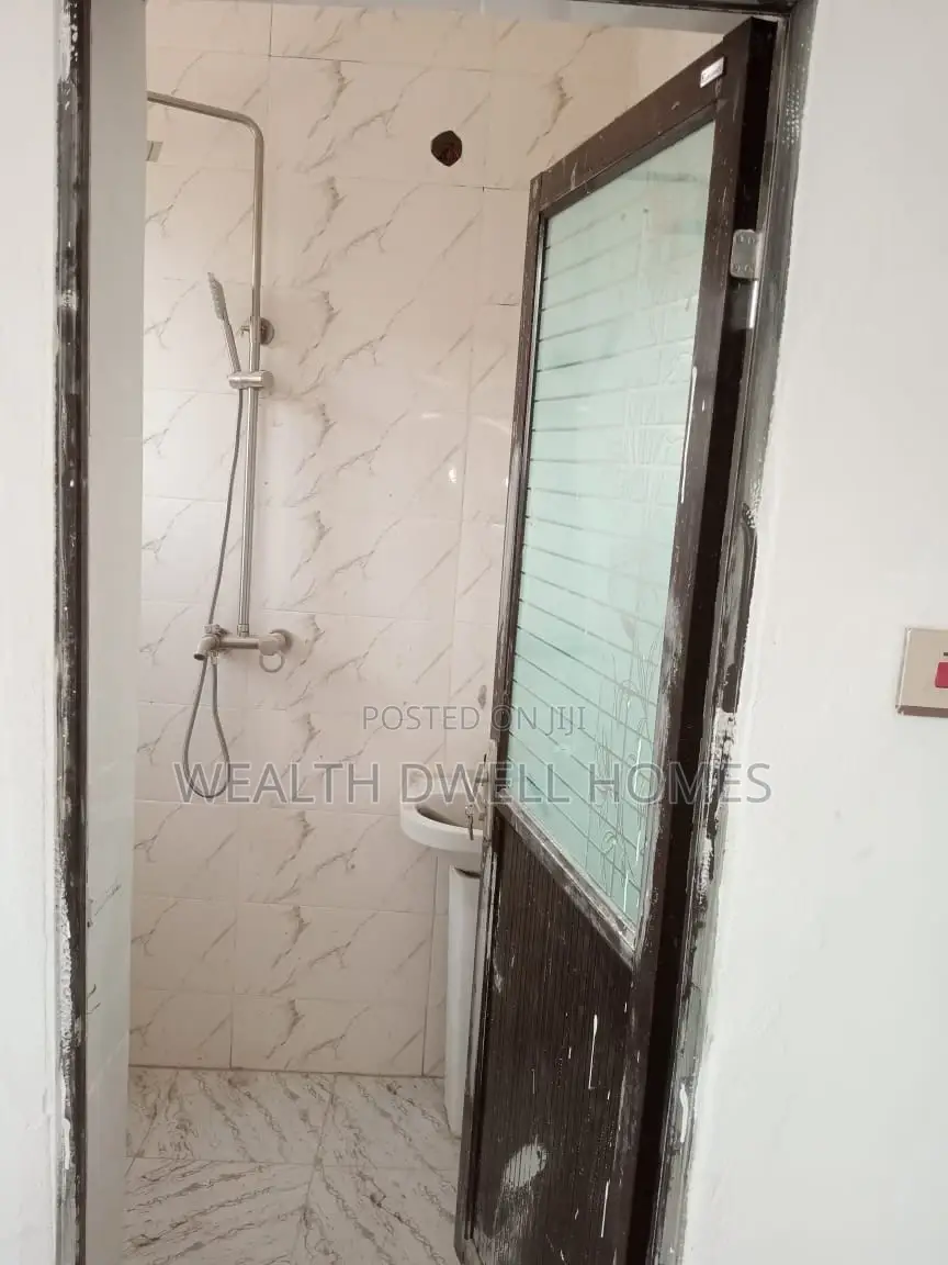 2bdrm Block of Flats in Alagbaka, Akure for rent in Akure