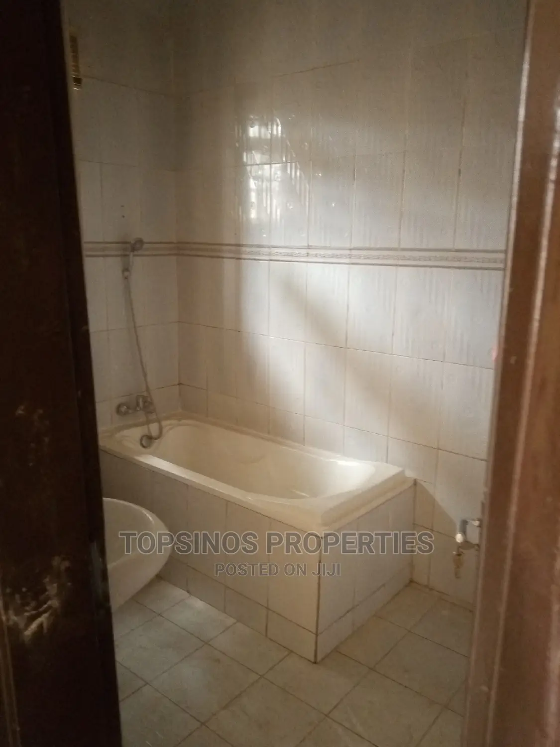 3bdrm Block of Flats in Dawaki for rent in Dawaki