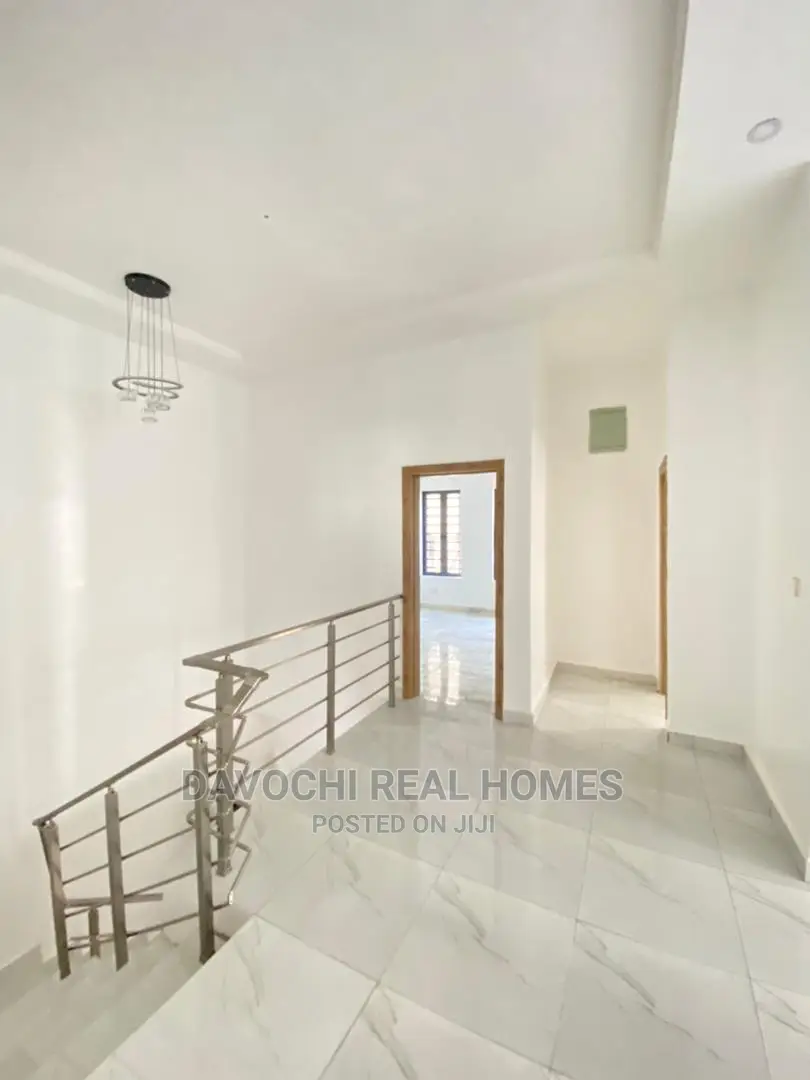 4bdrm Duplex in By Chevron Second for rent in Chevron