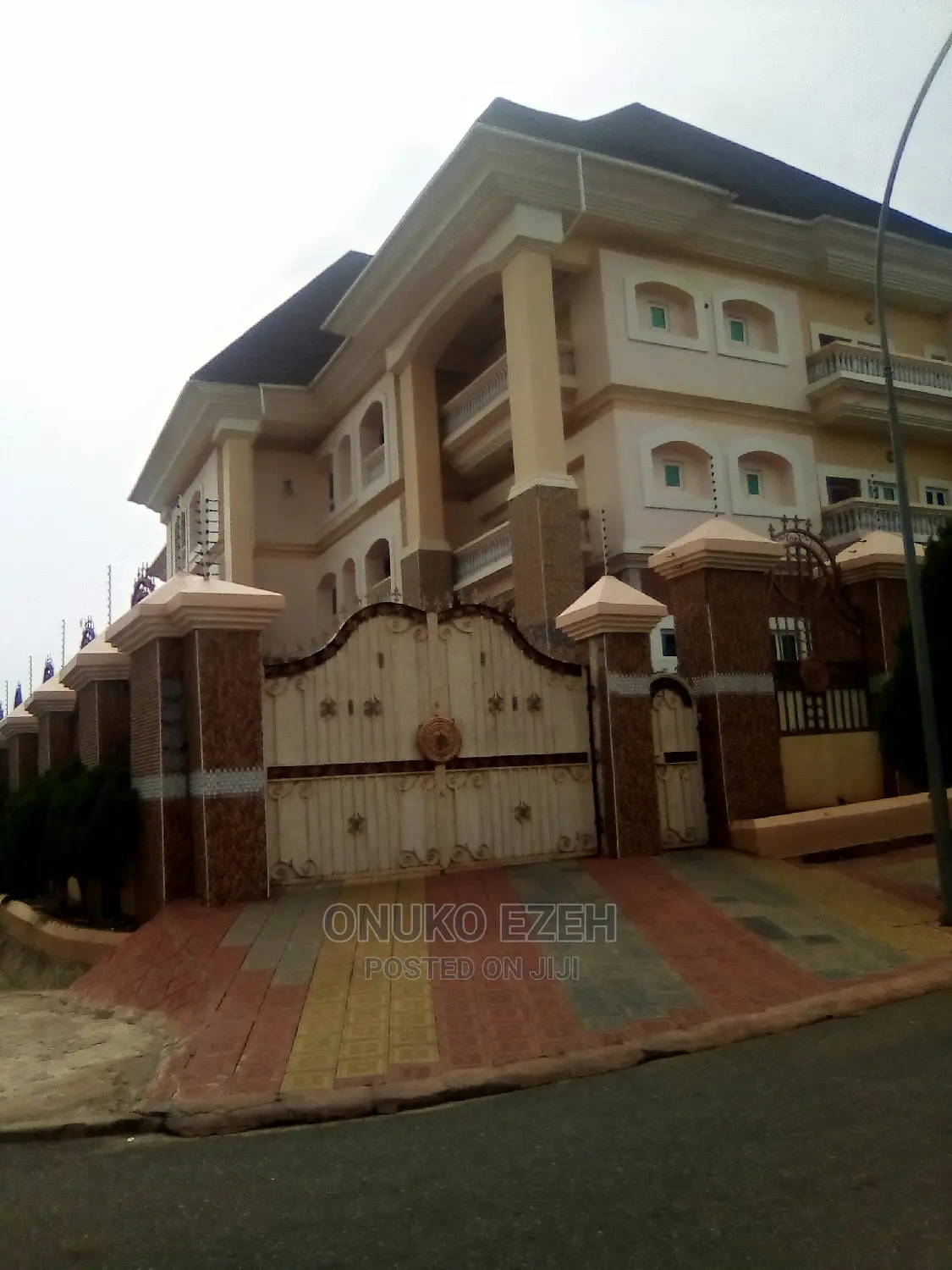 4bdrm Townhouse/Terrace in Gusape Heaven, Guzape District for Sale in Guzape District