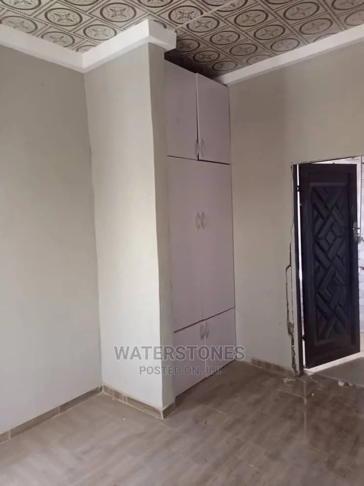 Furnished 3bdrm Block of Flats in Asaba, Okpanam Road, Oshimili South in Oshimili South