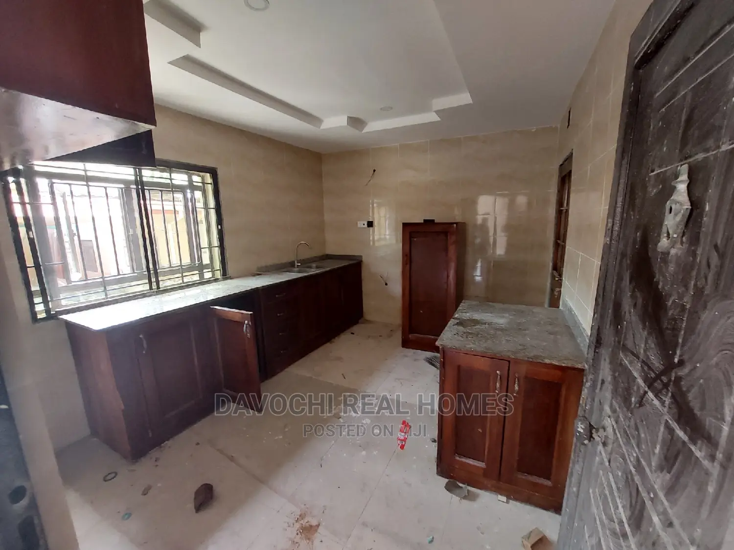 3bdrm Apartment in Ikota Villa Estate for rent in Ikota