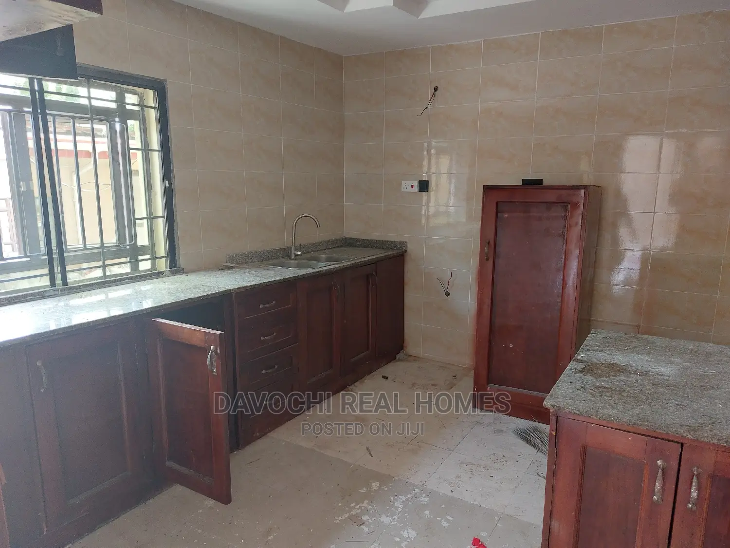 3bdrm Apartment in Ikota Villa Estate for rent in Ikota