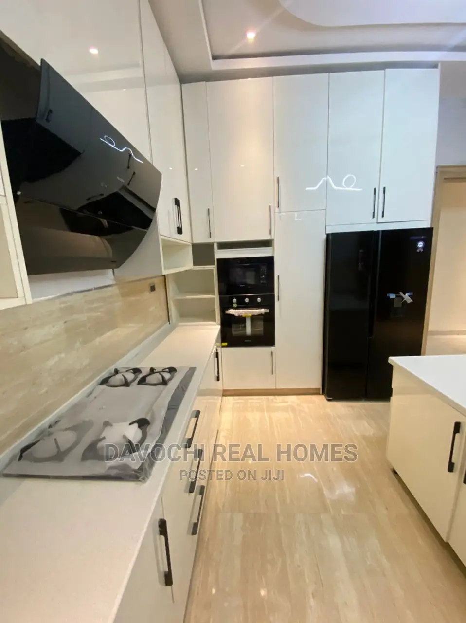 5bdrm Duplex in Osapa London, Jakande for sale in Jakande