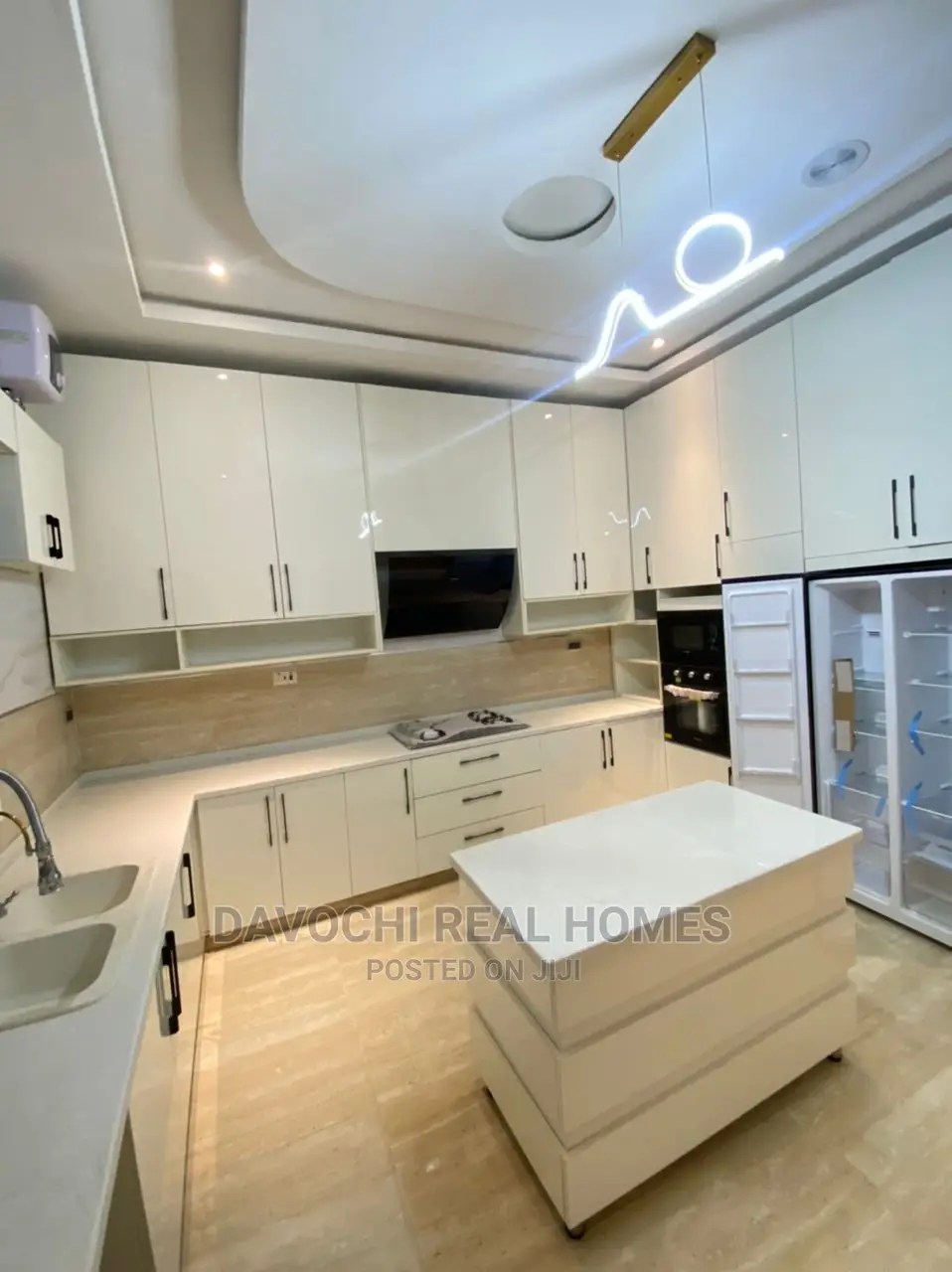 5bdrm Duplex in Osapa London, Jakande for sale in Jakande