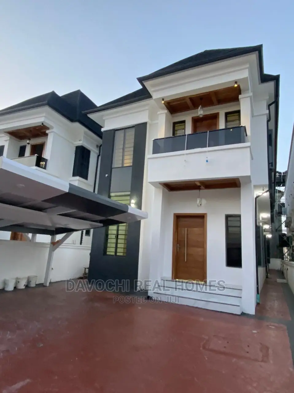 5bdrm Duplex in Osapa London, Jakande for sale in Jakande