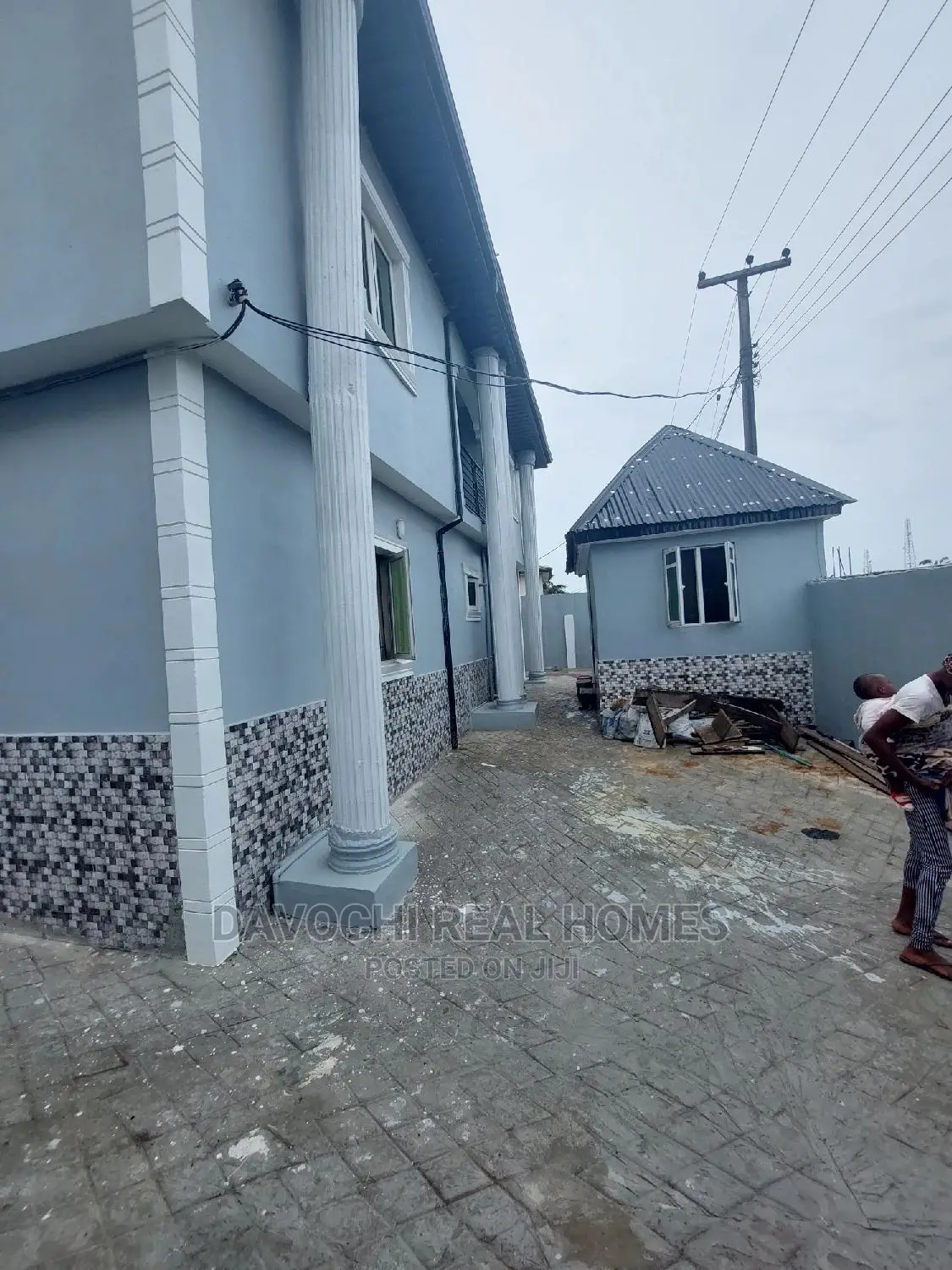 3bdrm Apartment in Ogombo for rent in Ogombo