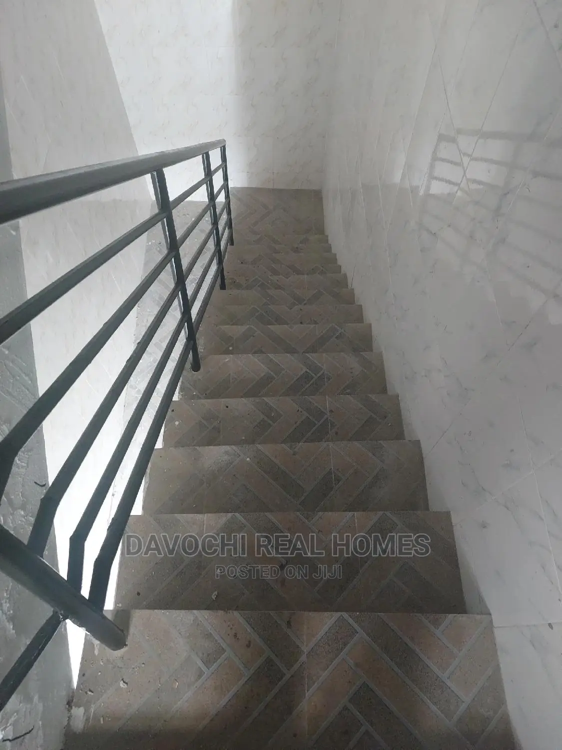 3bdrm Apartment in Ogombo for rent in Ogombo