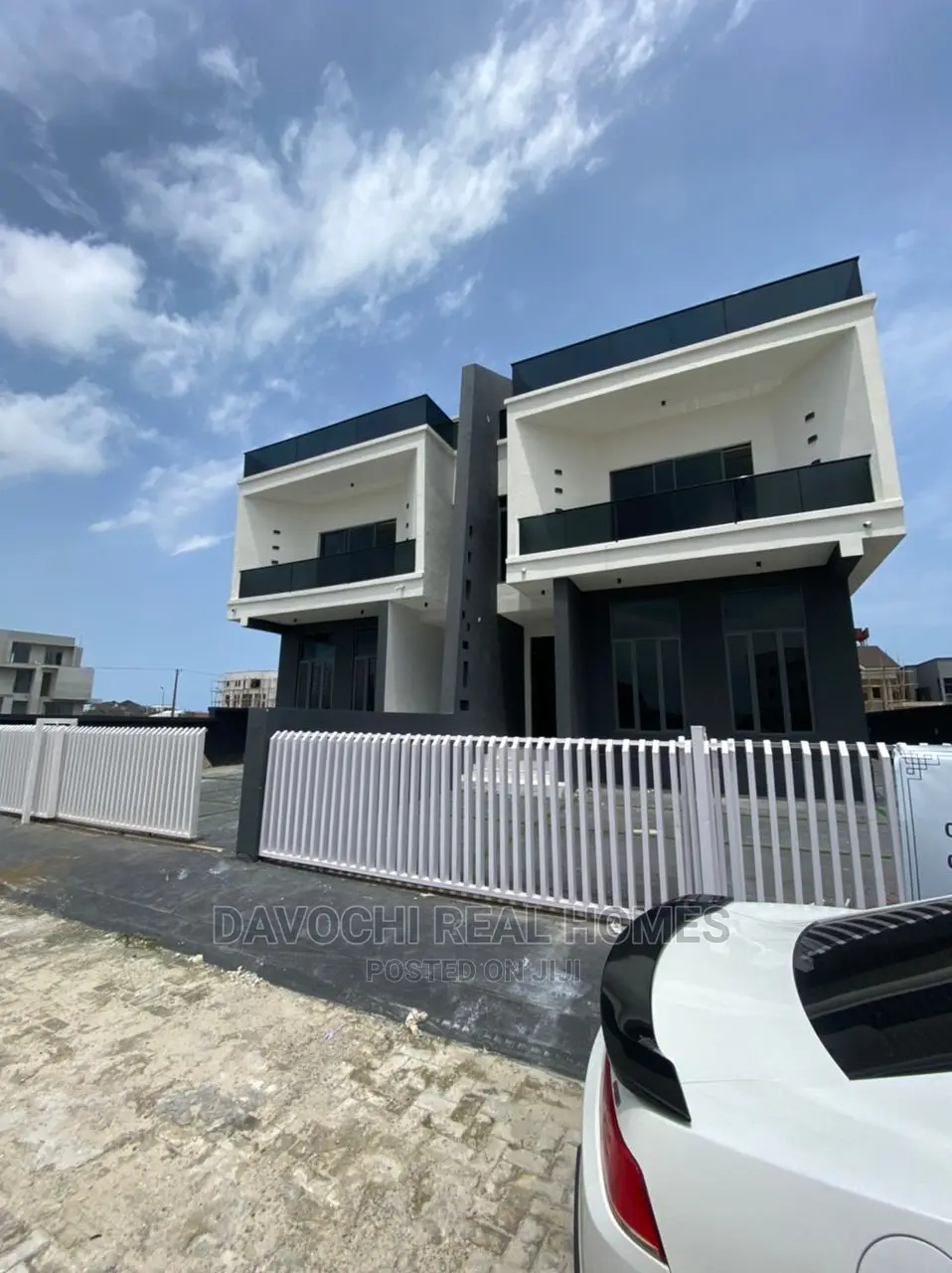 5bdrm Duplex in Osapa London for Sale in Osapa london