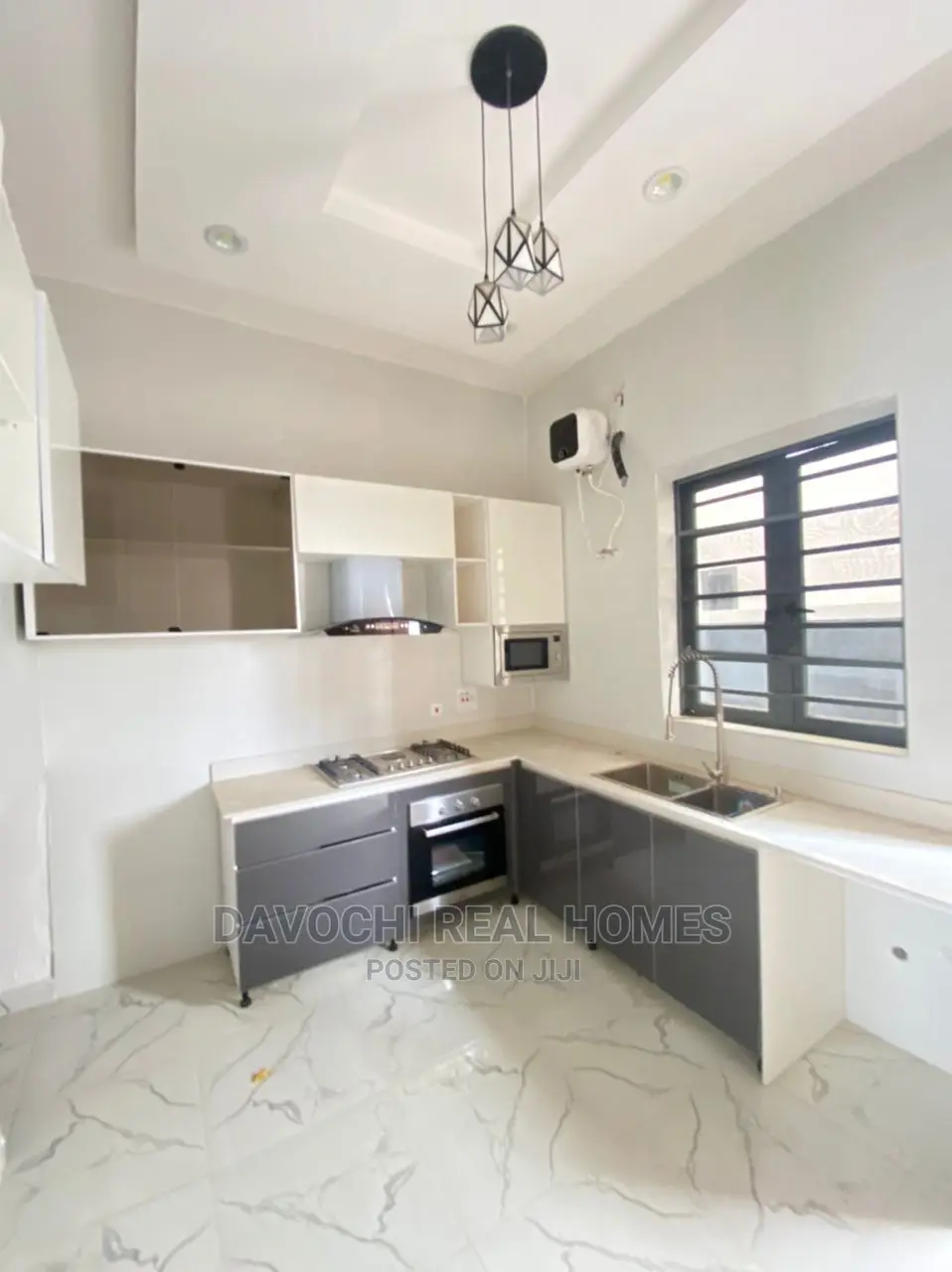 4bdrm Duplex in Orchid Road, Lekki Phase 2 for sale in Lekki Phase 2