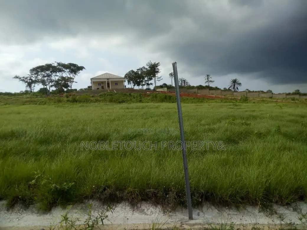 43 Hectares of Dry Land at Iyan Obafe Ogun State in Obafemi-Owode