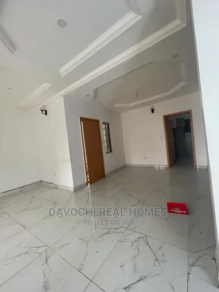 4bdrm Duplex in Cooplag Estate, Chevron for sale in Chevron