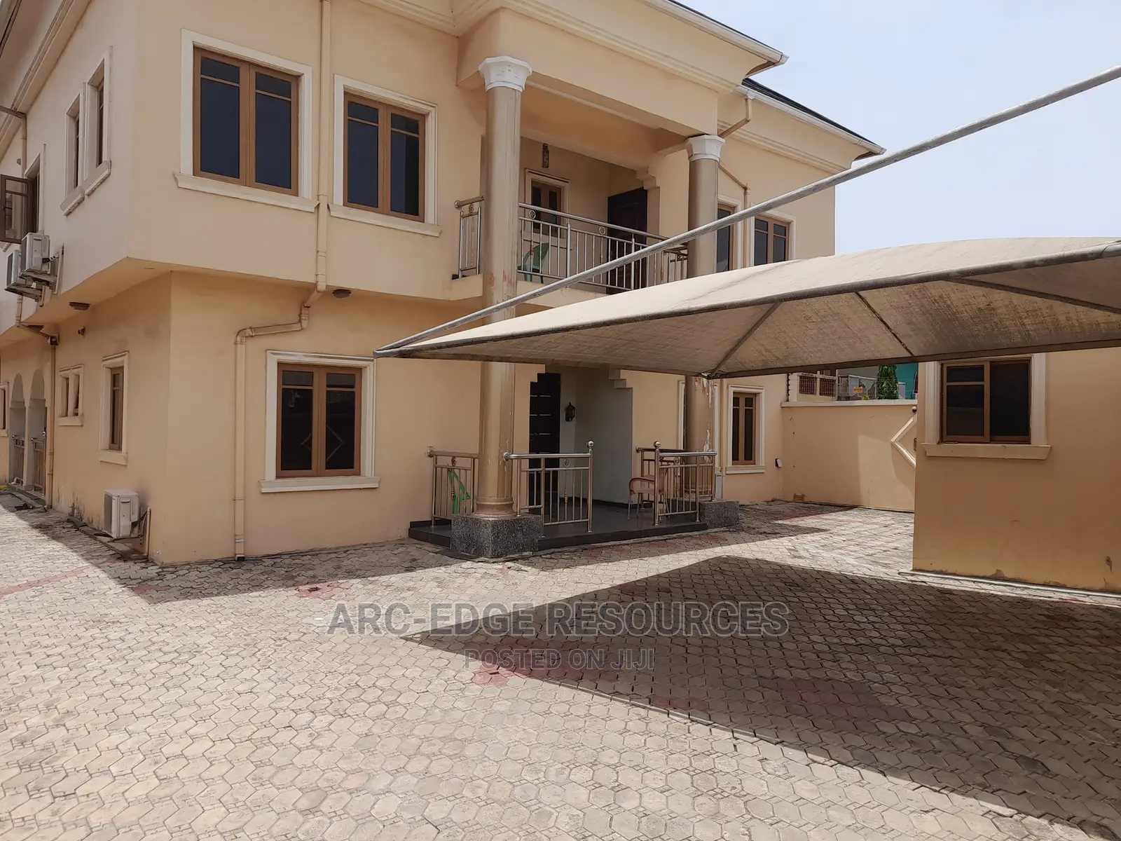 5bdrm Duplex in Ago Palace for sale in Ago Palace