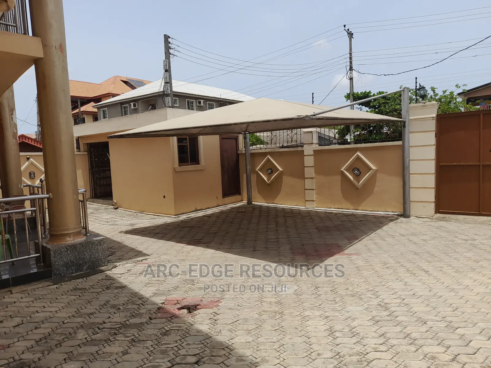 5bdrm Duplex in Ago Palace for sale in Ago Palace