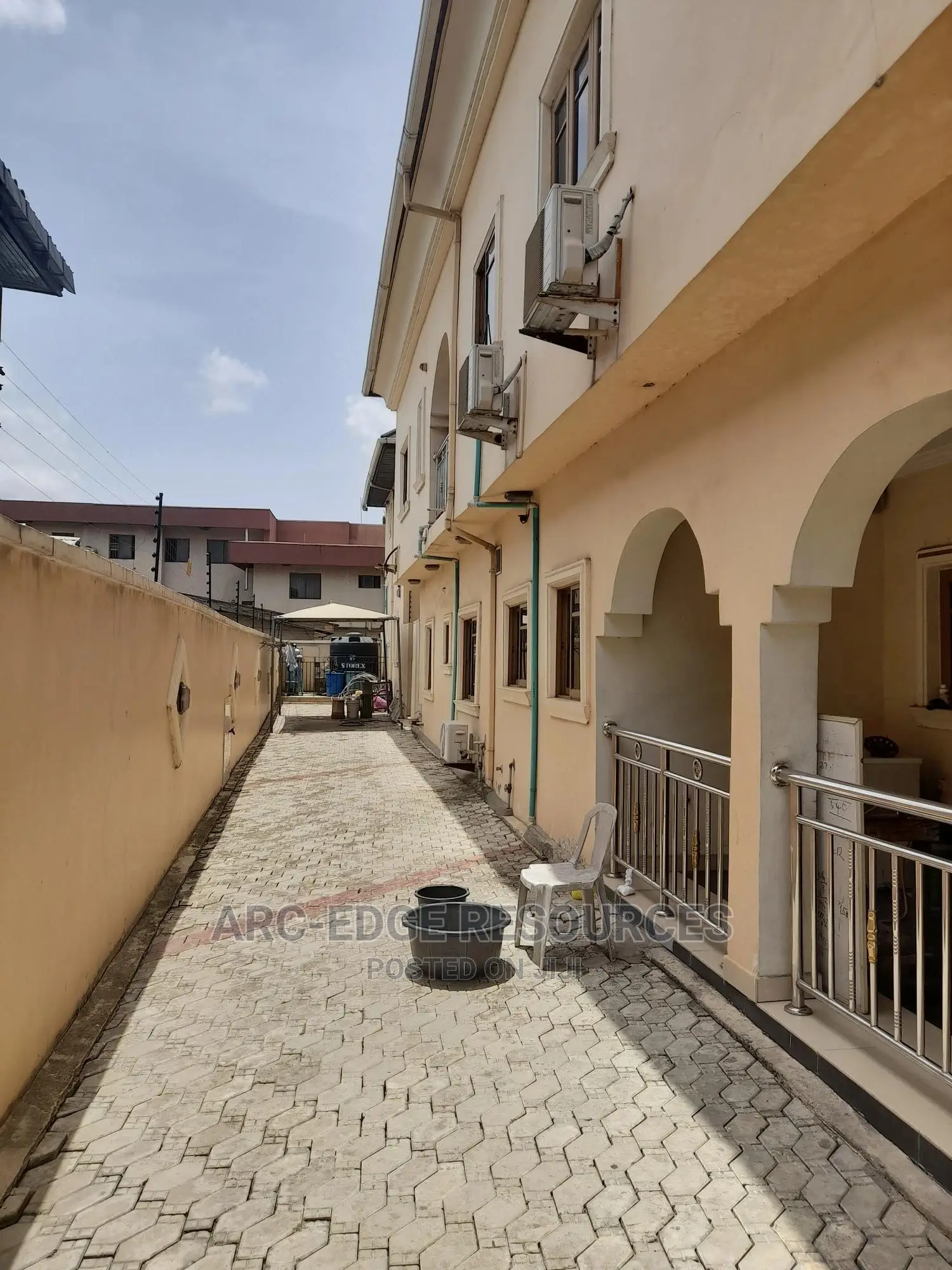 5bdrm Duplex in Ago Palace for sale in Ago Palace