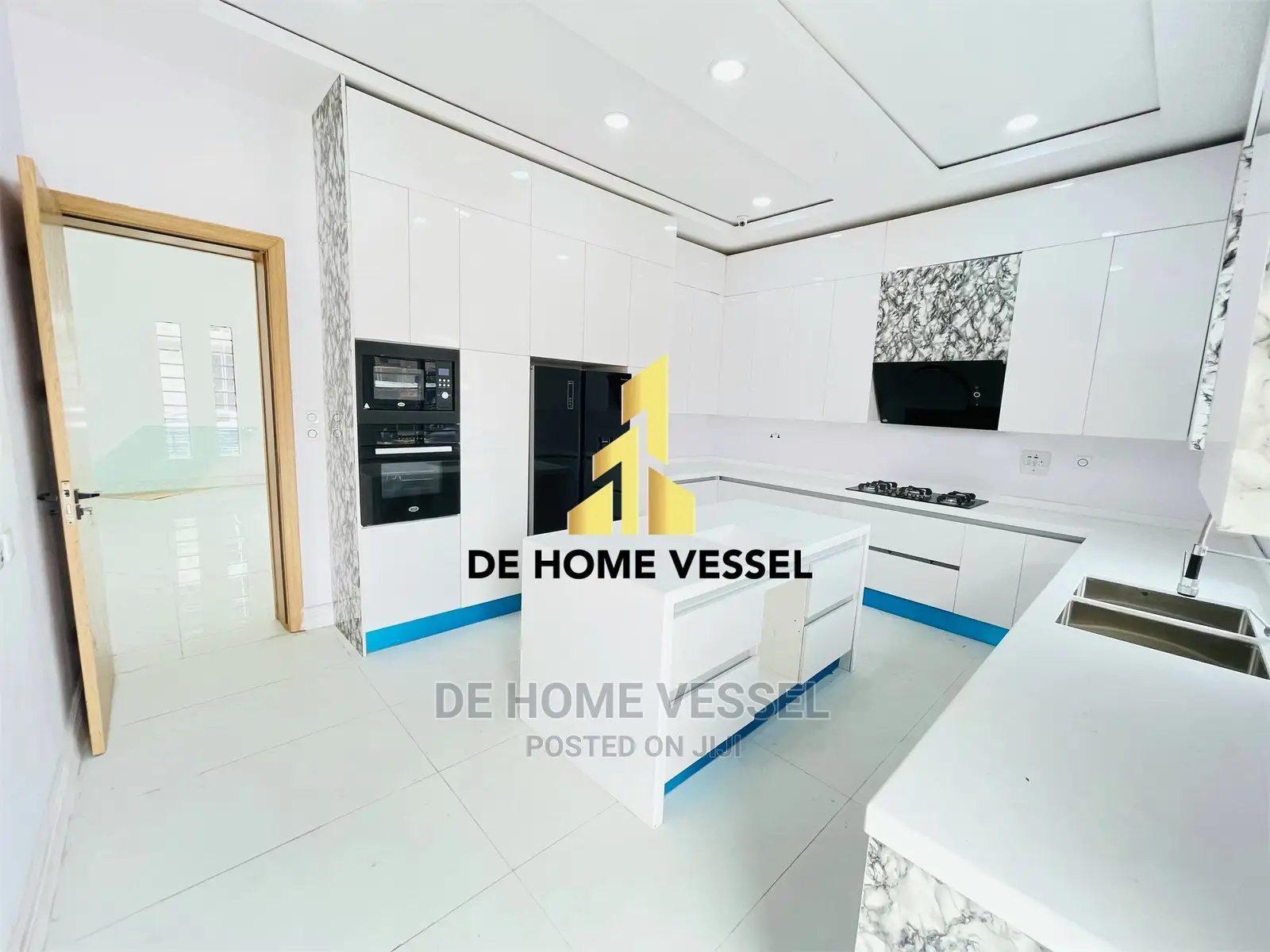 5bdrm Duplex in Osapa London for Sale in Osapa london